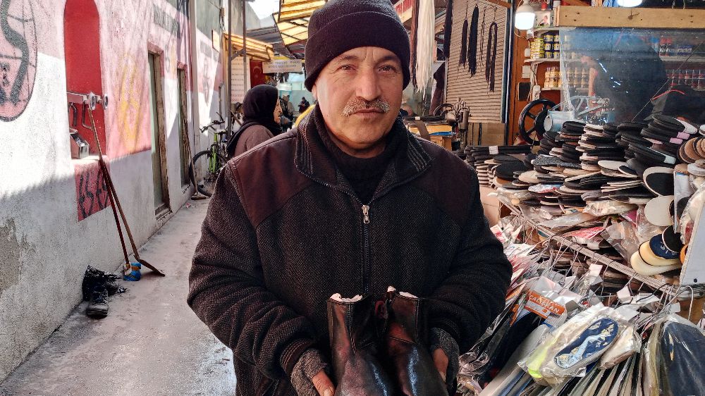 Eskişehir'de Mestlere Talep Arttı! Soğuktan Koruyor ve Abdesti Kolaylaştırıyor - Haberler 