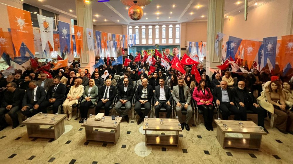 AK Parti Bucak'ta Tanıtım Toplantısı