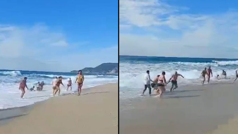 Denize giren turistlerin boğulma tehlikesi geçirdi O anlar kamerada