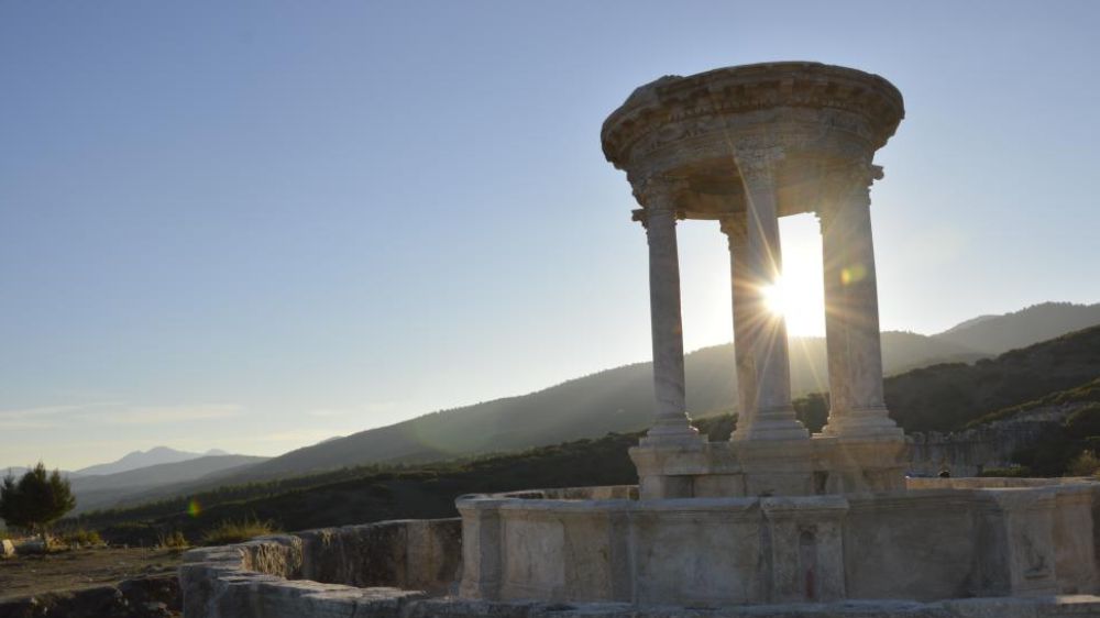 Türkiye’de suyu içilebilen tek antik çeşme Kibyra Antik Kentinde